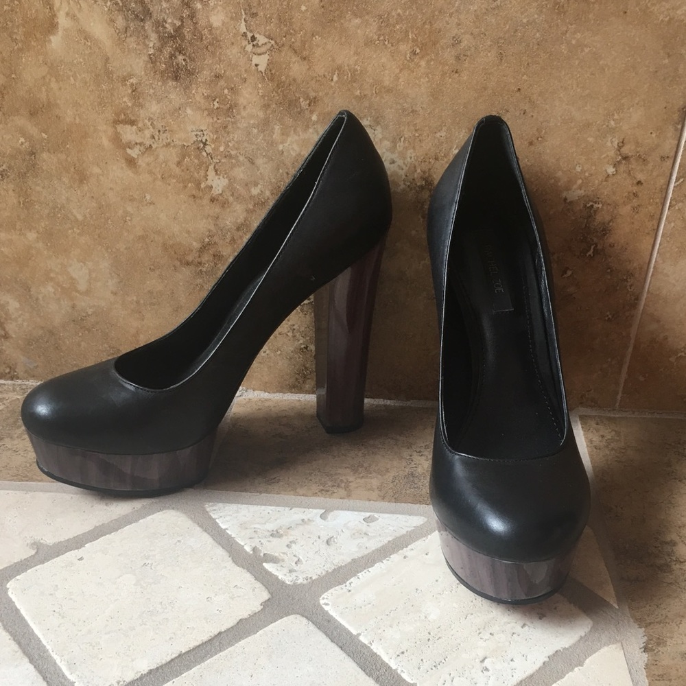 Rachel Zoe black pumps